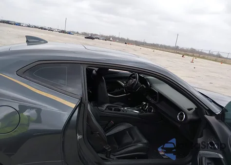 2017 Chevrolet Camaro 2Lt z USA, uszkodzony, nr VIN 1G1FD1RS8H0101770